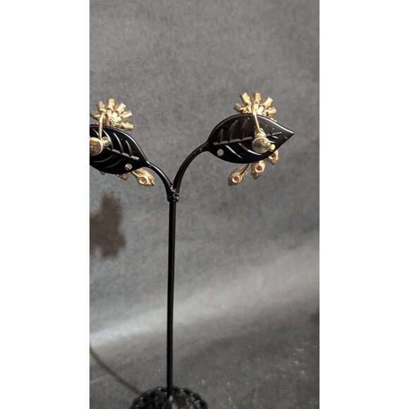 Vintage Pink Floral screw back Earrings Gold-Tone Retro Chic Jewelry Statement - Picture 5 of 10